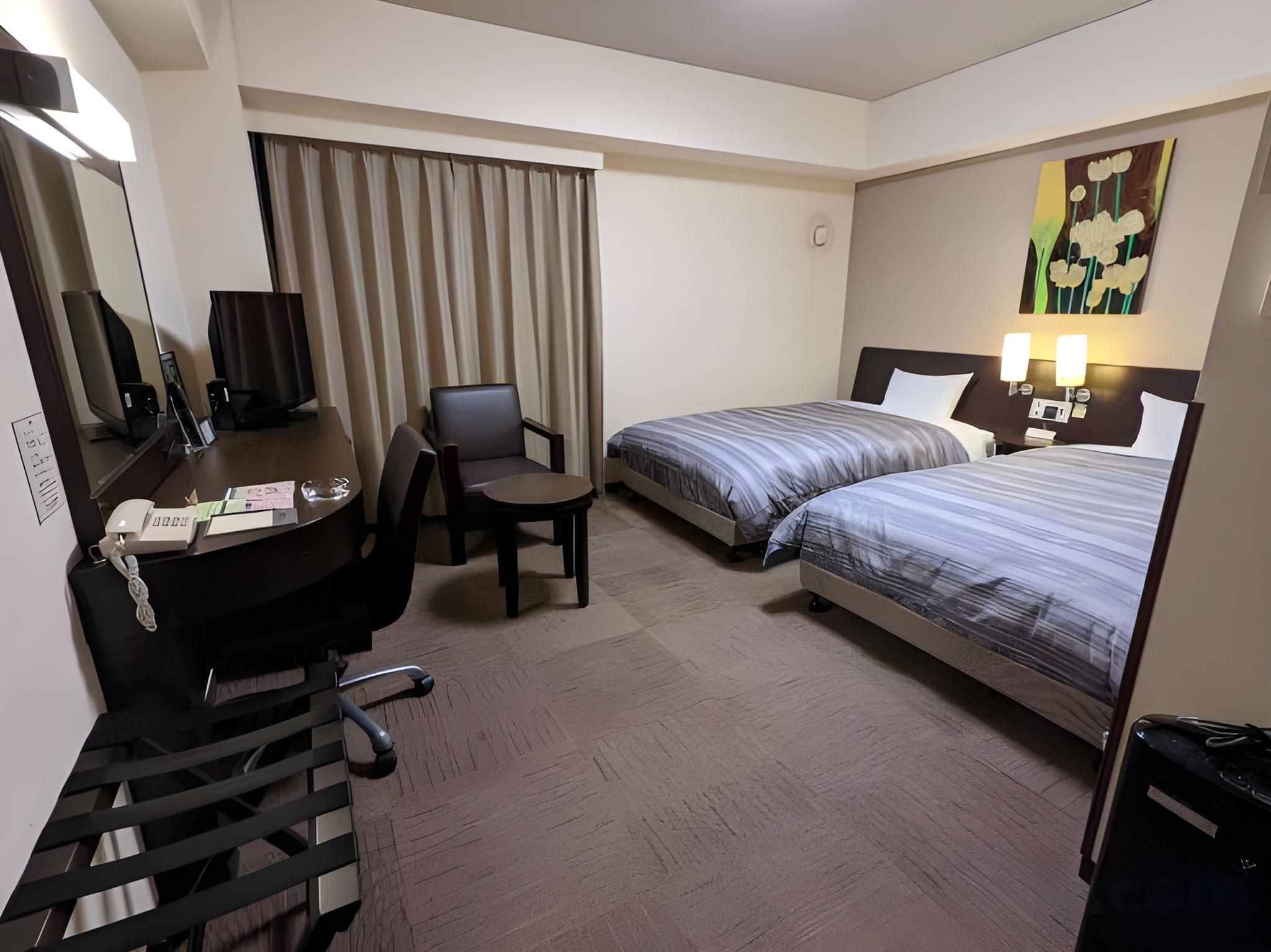 Twin Room - Non-Smoking