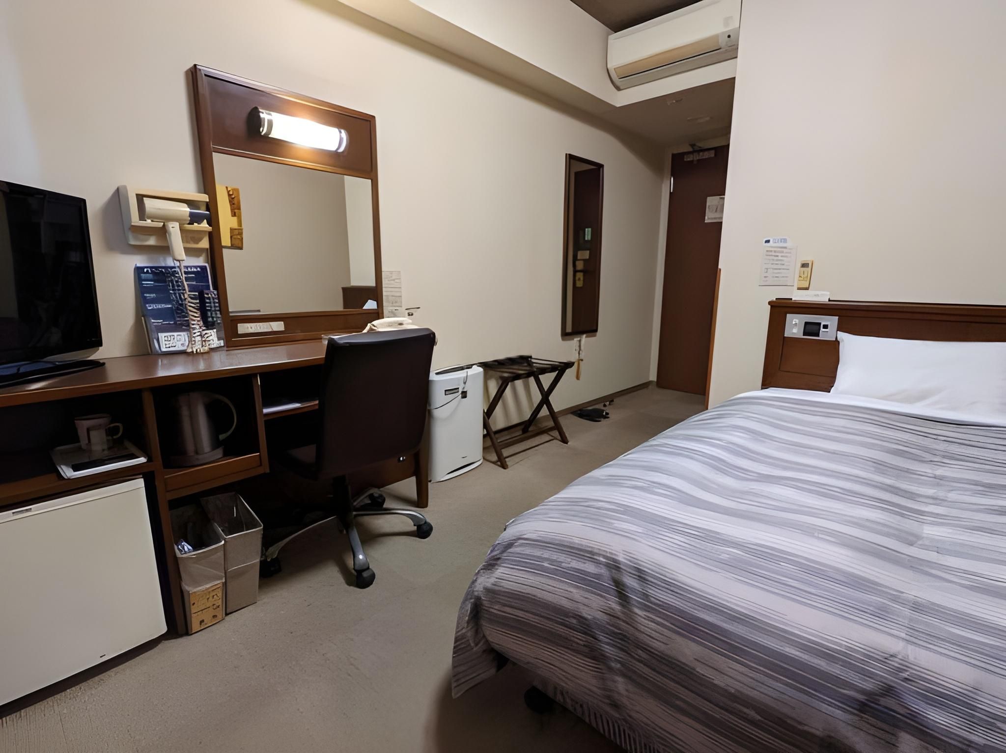 Semi-double room -Non-smoking