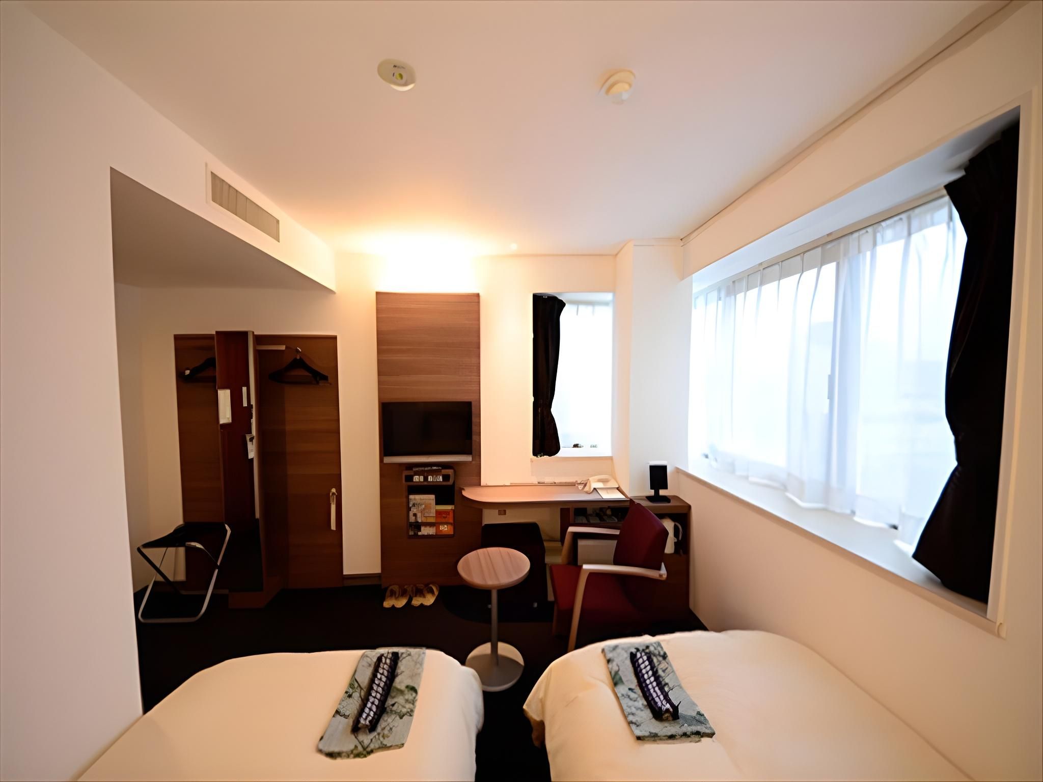 Twin Room - Non-Smoking
