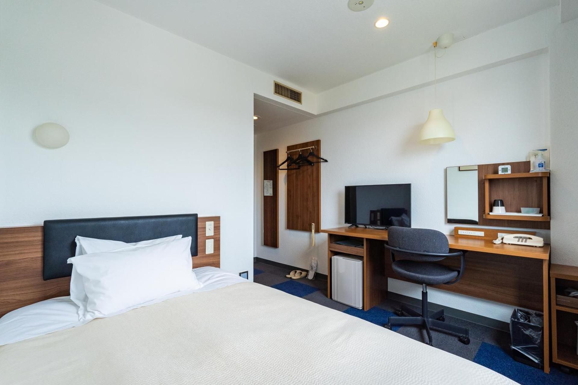 Single Room with Bathroom