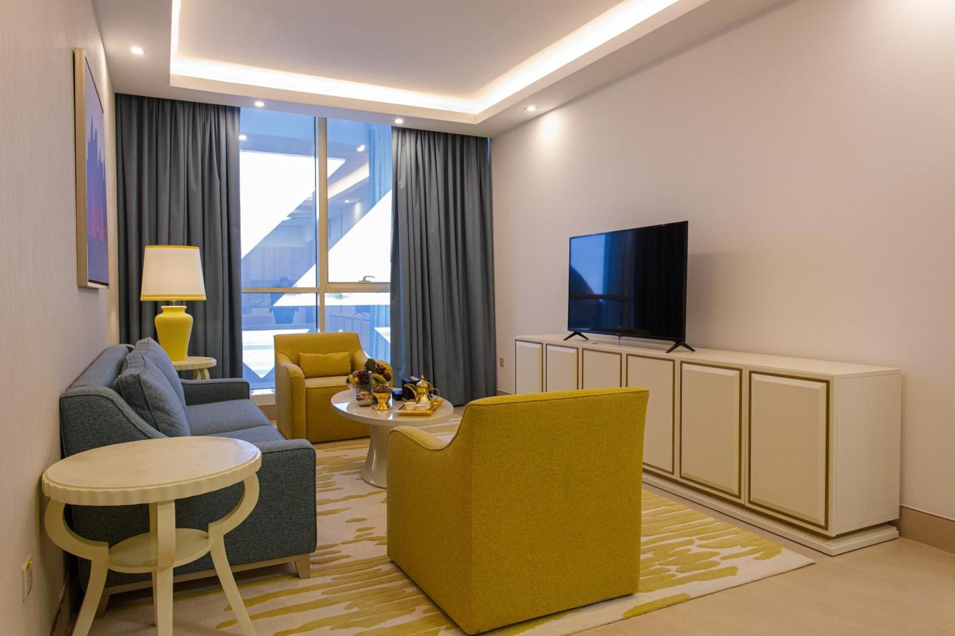 Junior Suite - 1 King Bed