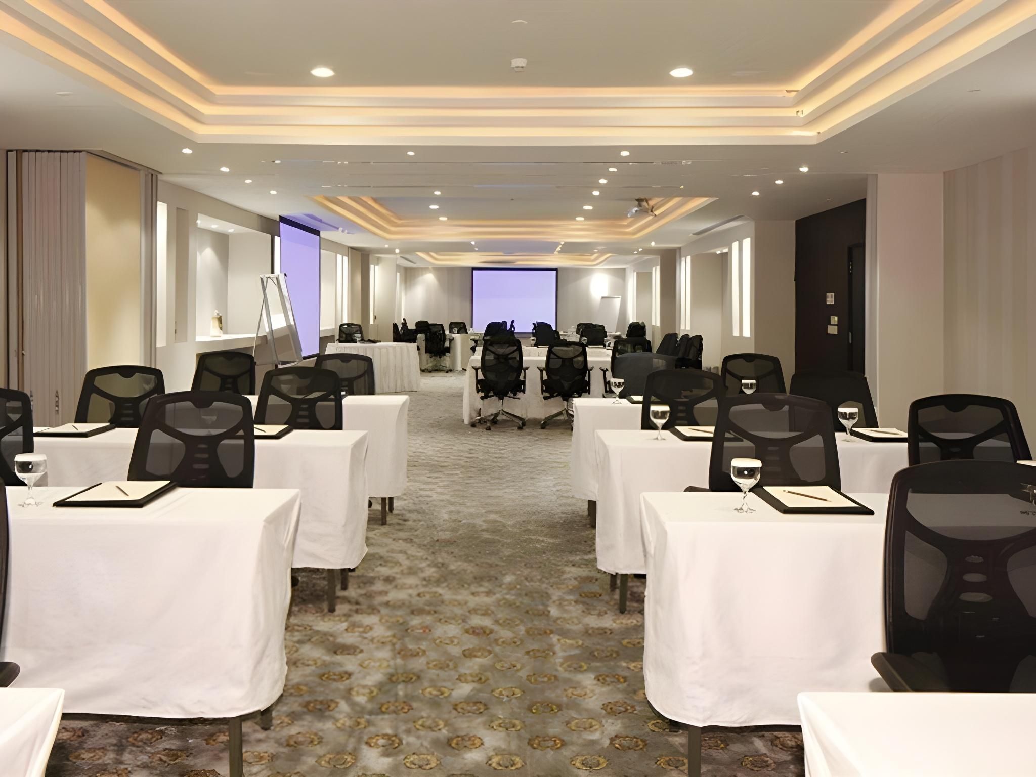 6363e218216329464c74d1a0c6e1e6e9