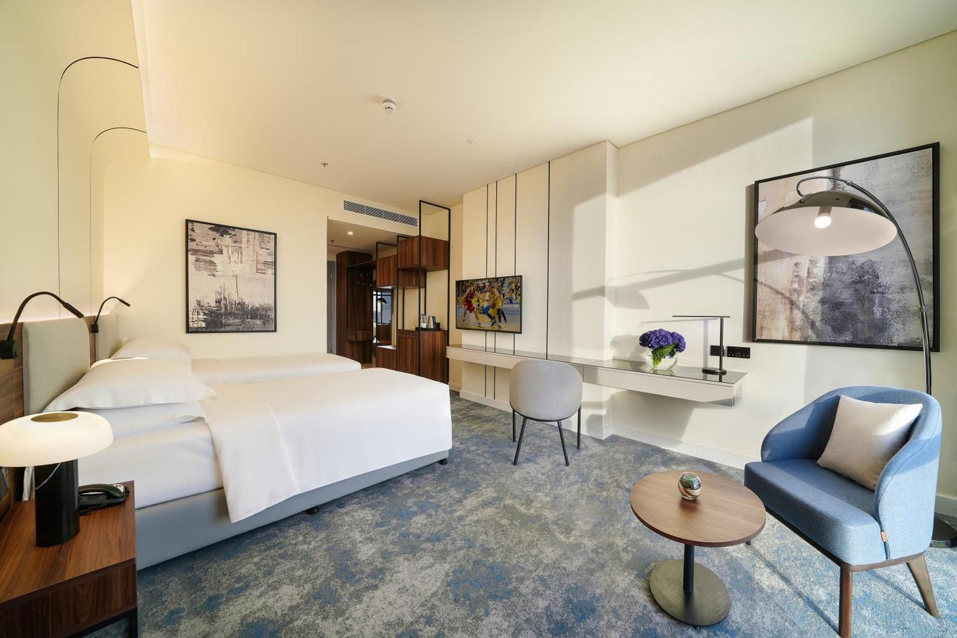 Olaya Street View - Twin Beds