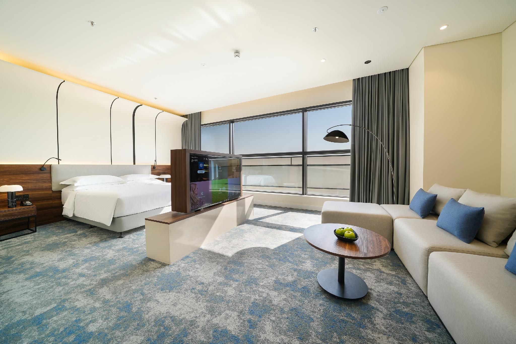 Spacious Room - King Bed