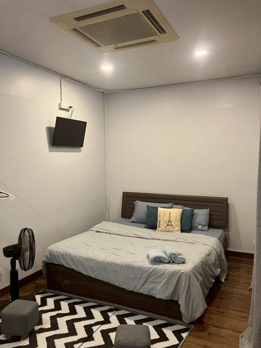 King Room