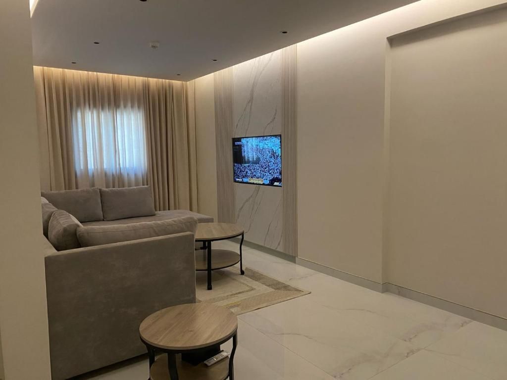 875bf97dbe164d8be92a69919f007176