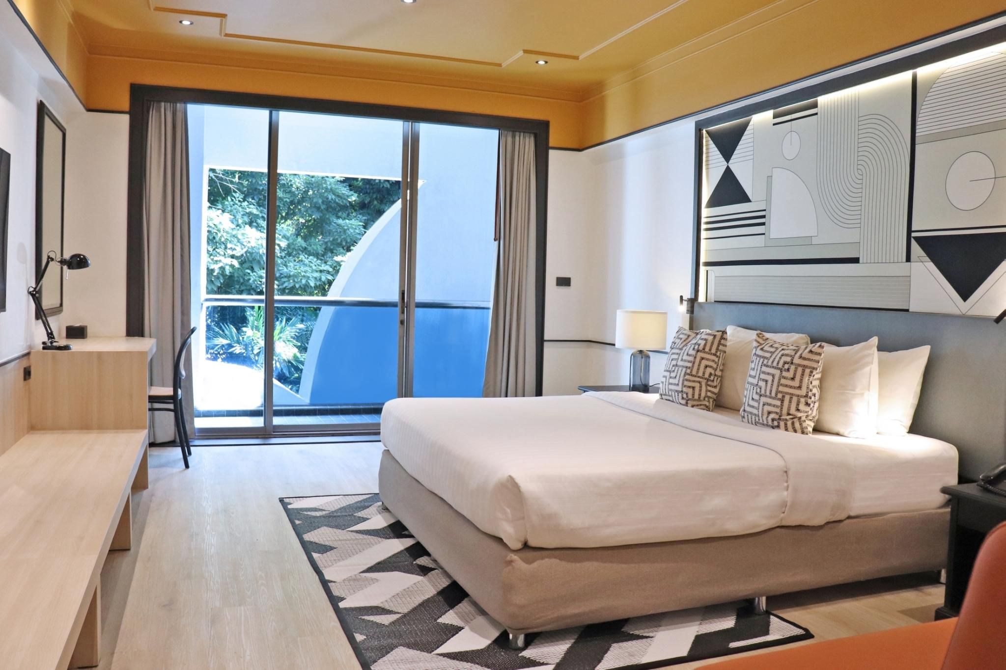 Superior King Room