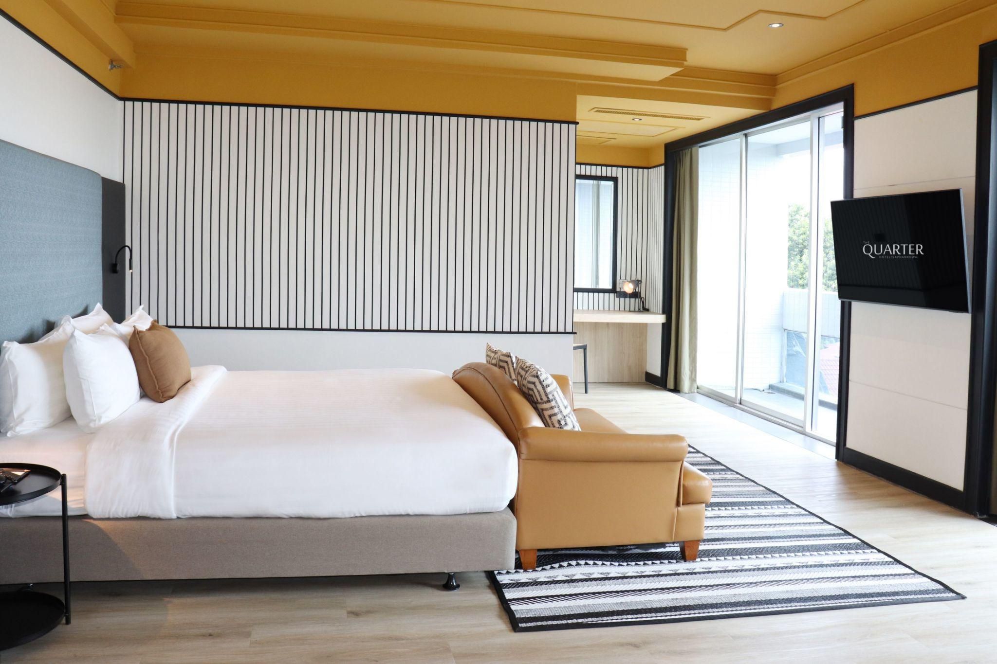 Premium Suite with Bathtub