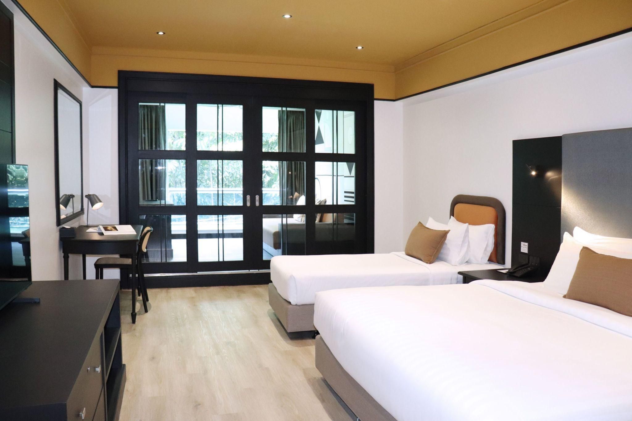 Junior Suite Triple Room