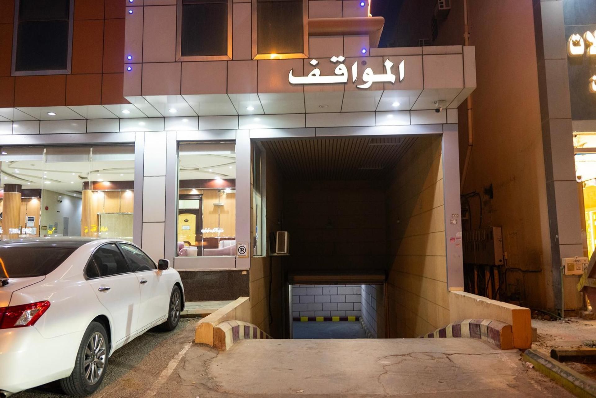 AHLIN SIX SERVICED APARTMENTS