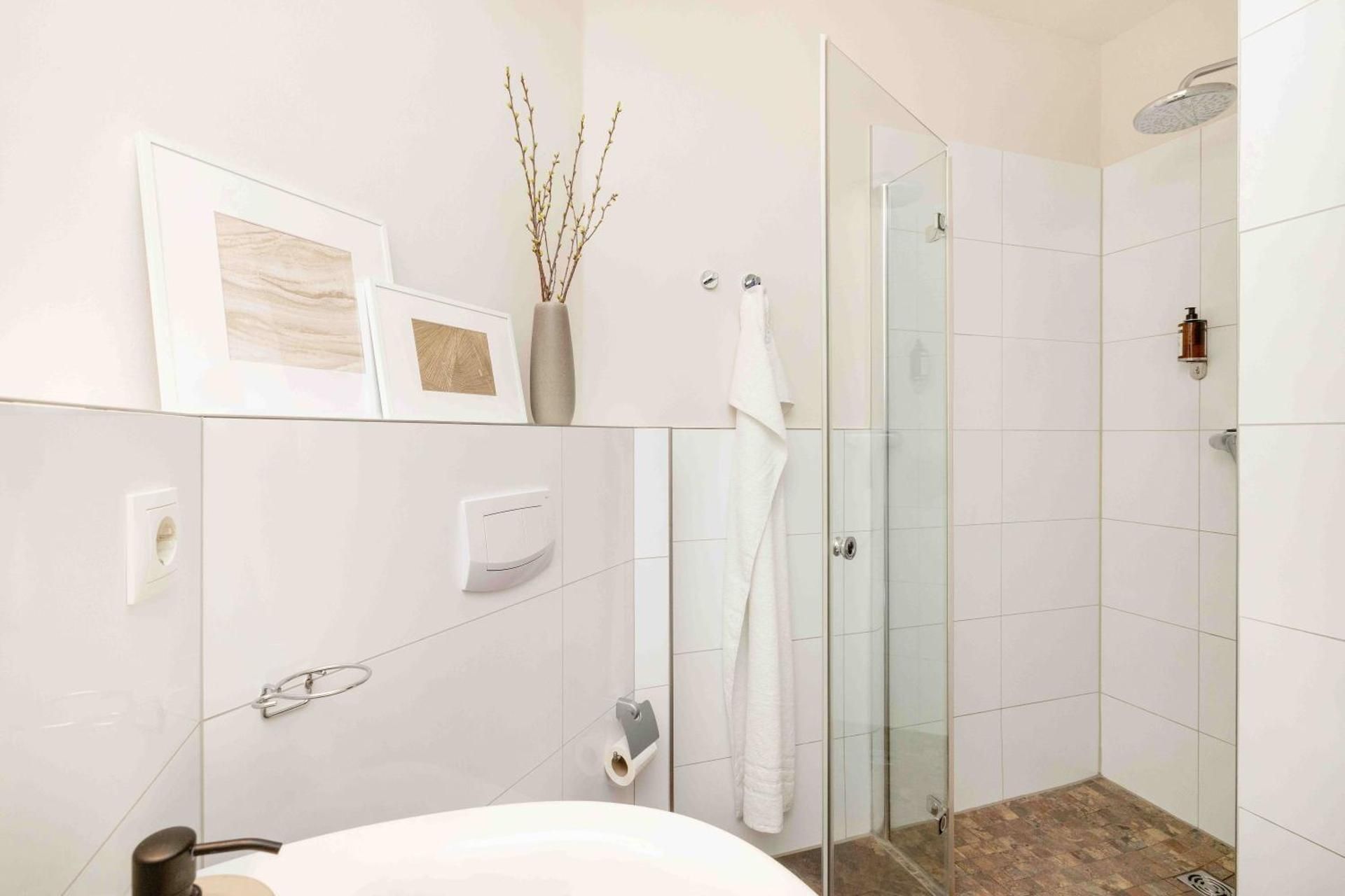 One-Bedroom Deluxe Apartment