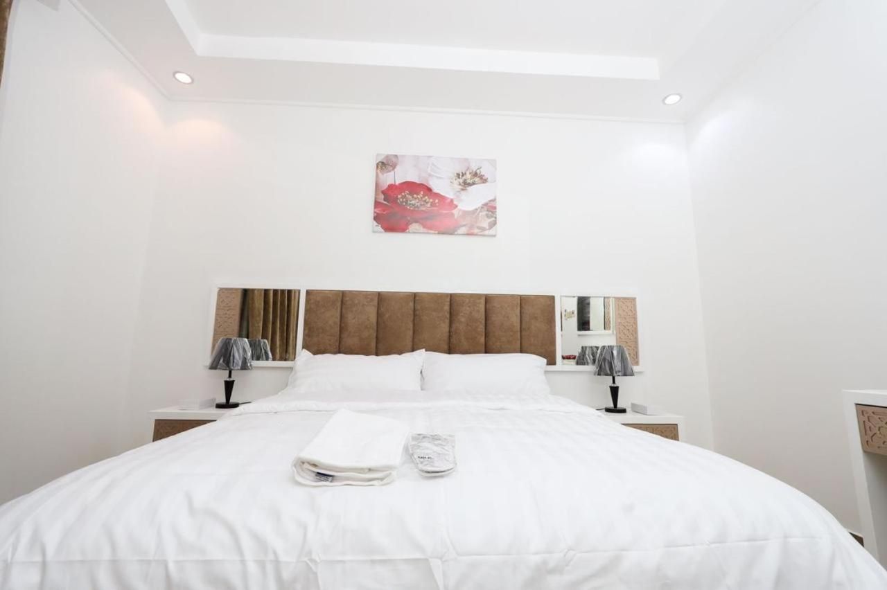 Two-Bedroom Apartment - Oceanfront 