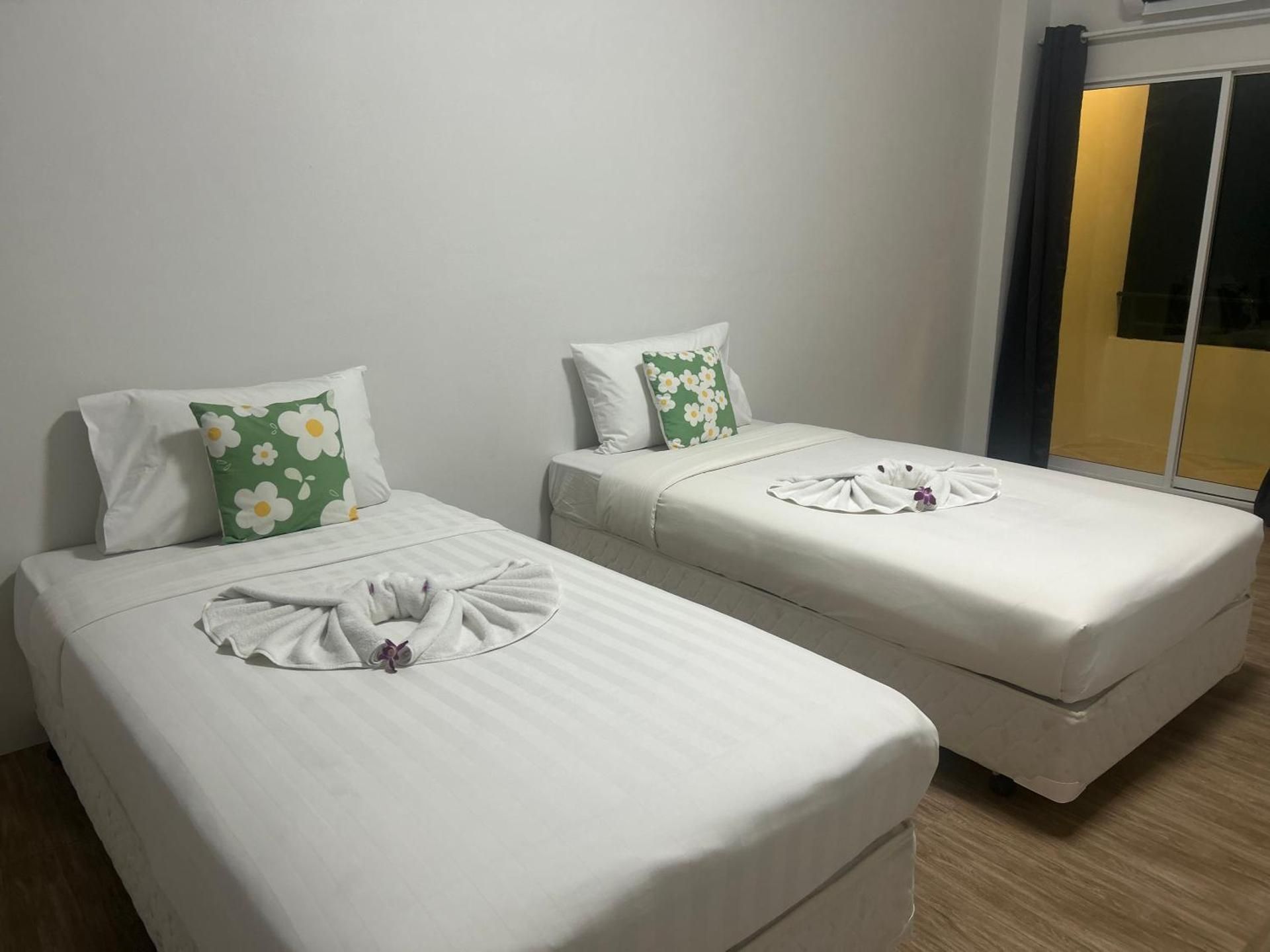 Economy Twin Room