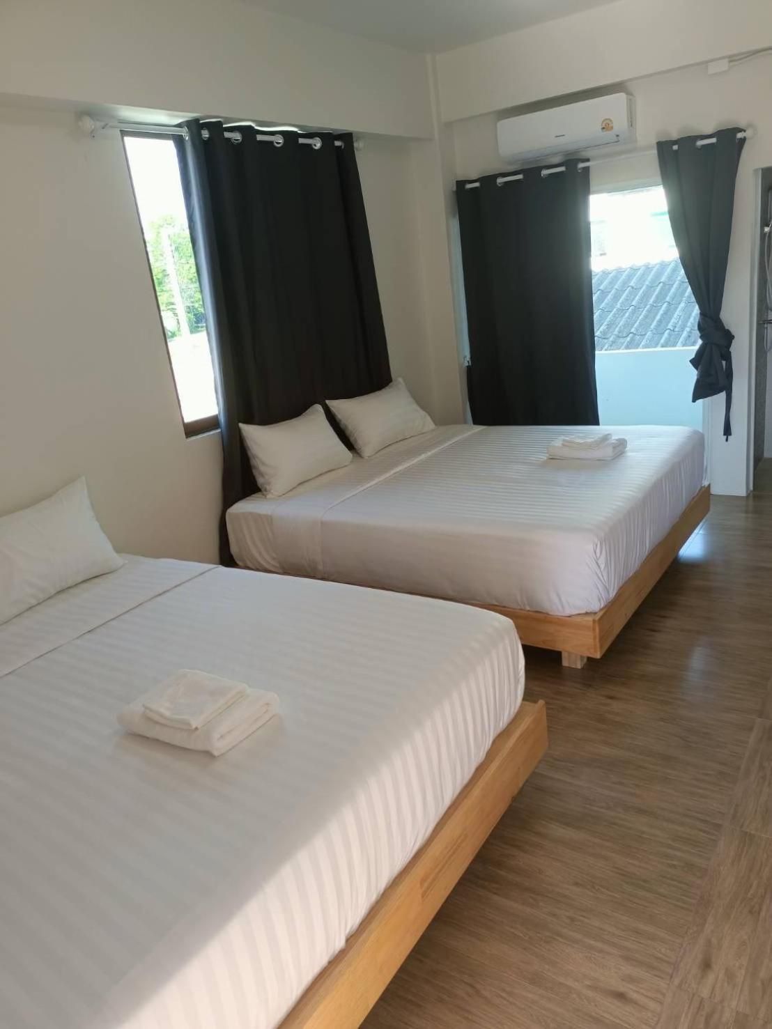 Economy Quadruple Room