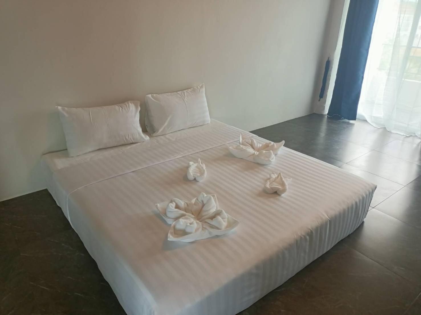 Double Room with Lake View