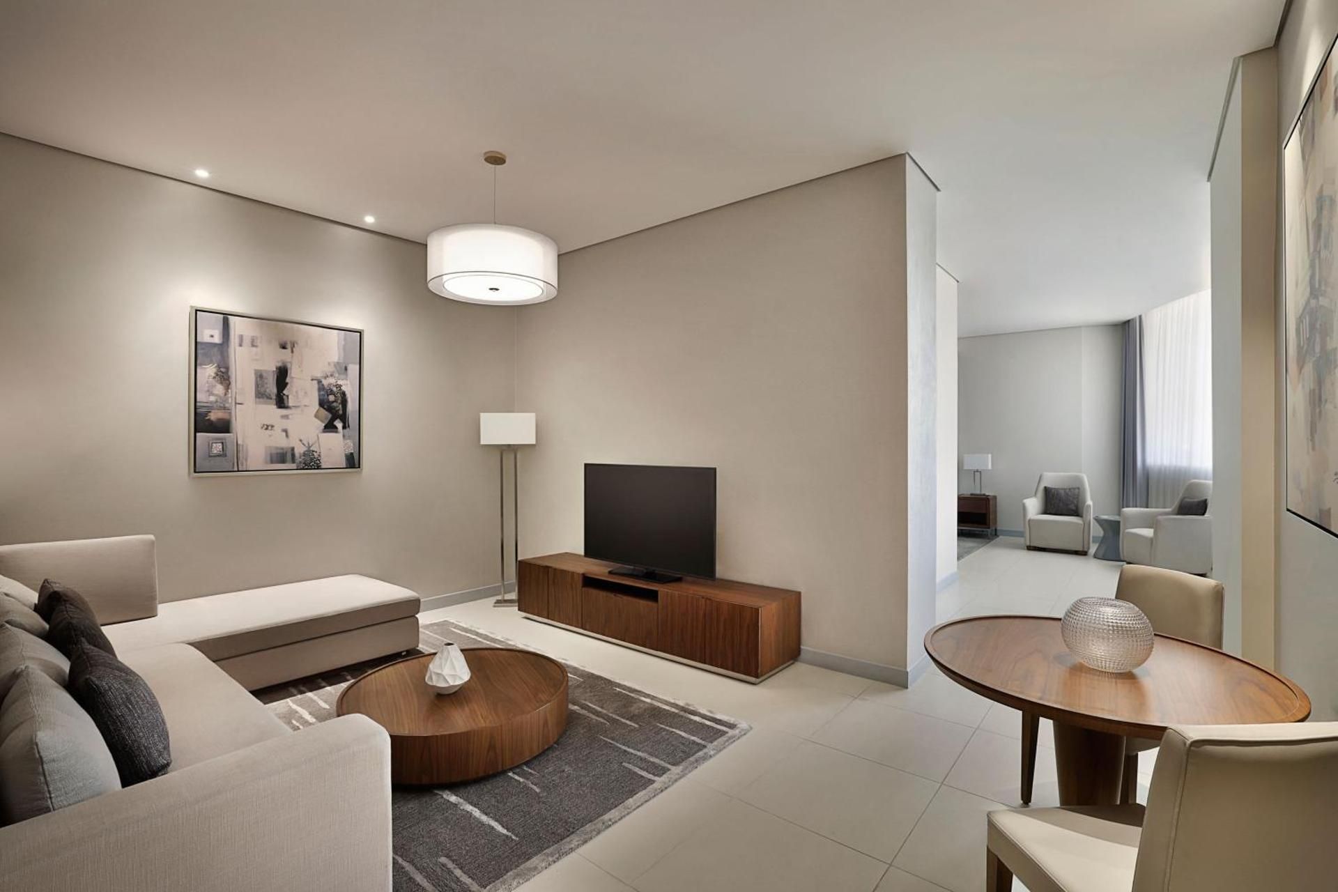 Business Suite, Concierge lounge access, Suite