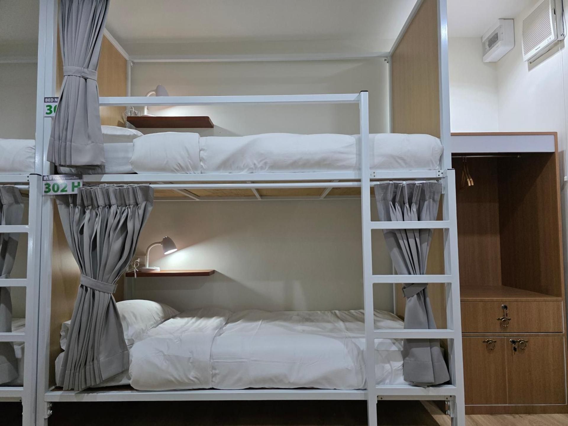 Bed in 4-Bed Mixed Dormitory Room