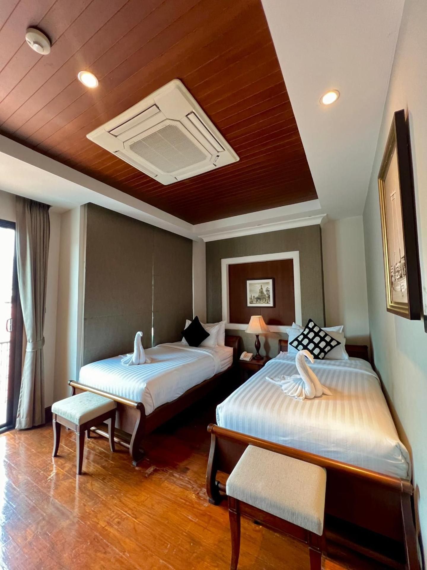 Small Twin Room
