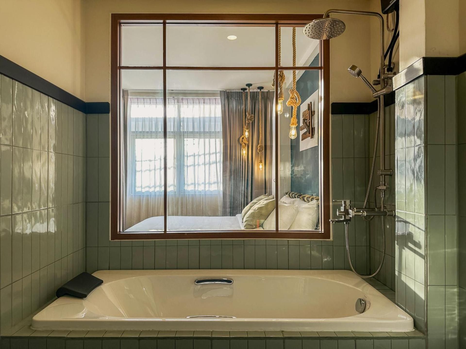 Deluxe Double Room with Bath