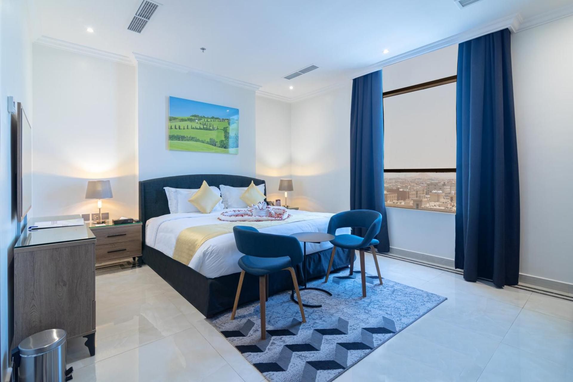 The Gate Hotel and Apartments Junior Suite 2