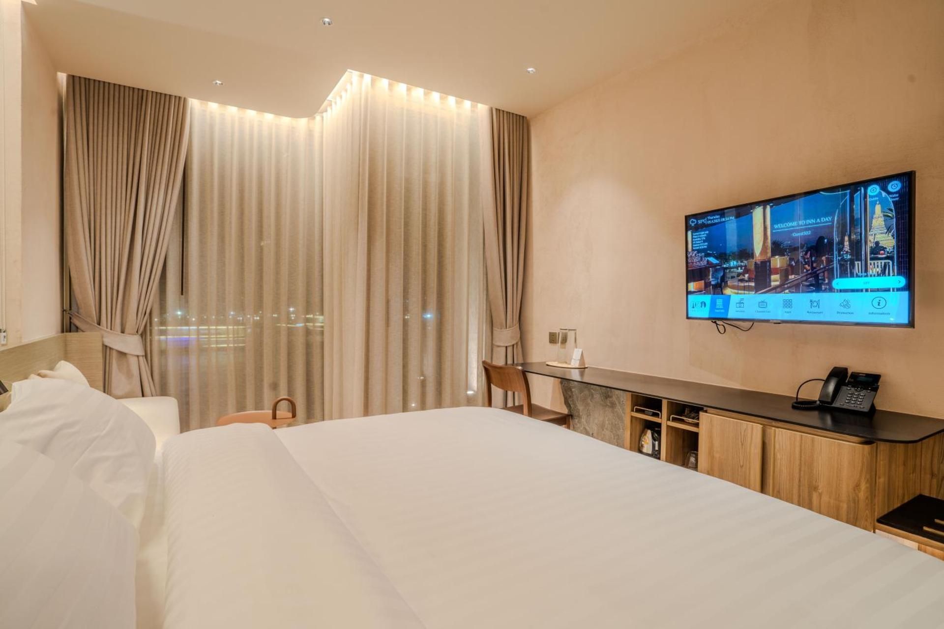 Deluxe Double Room with Sea View