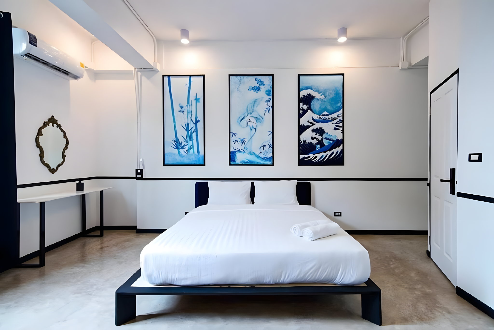 King Bed Suite