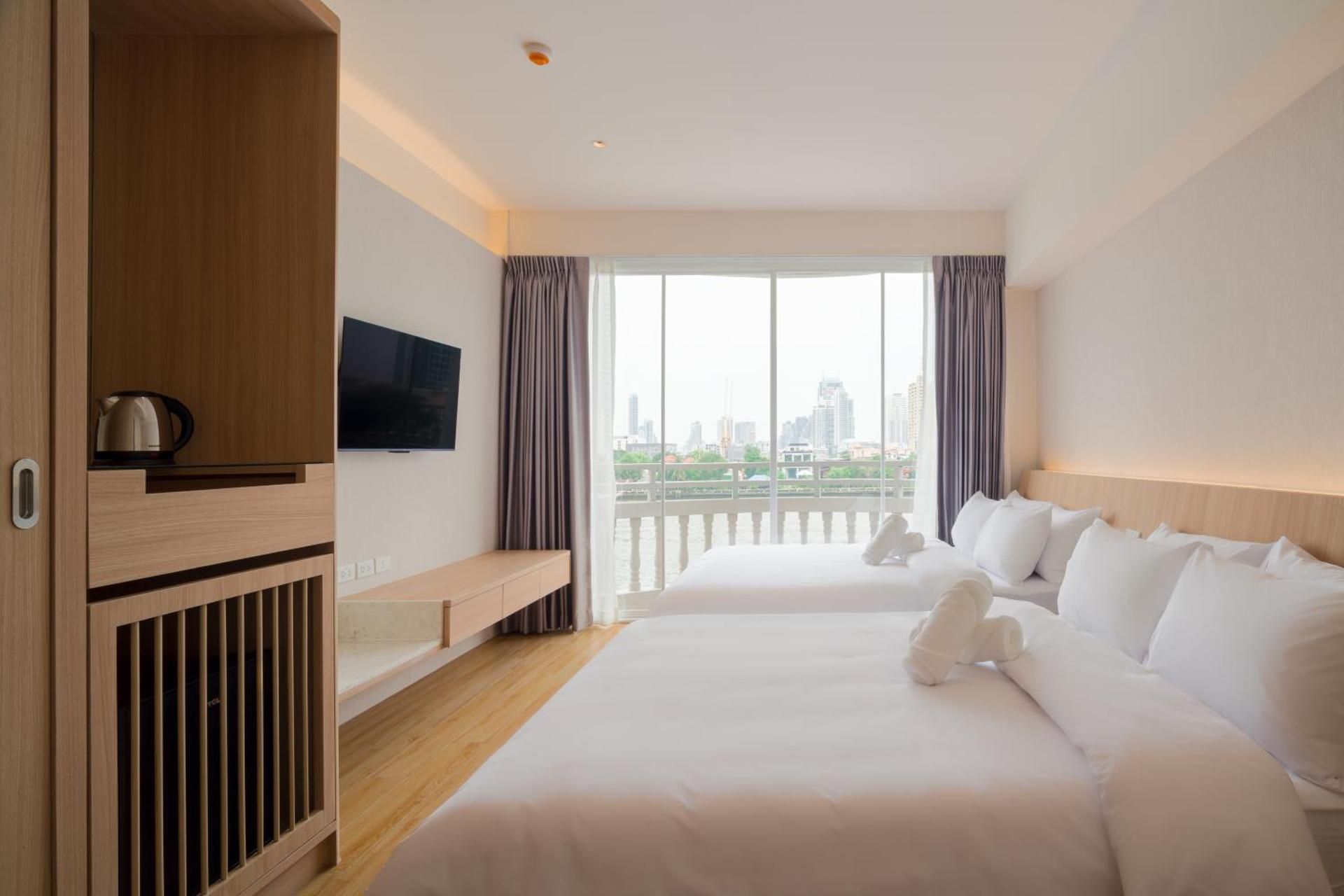 Quadruple Room with Balcony