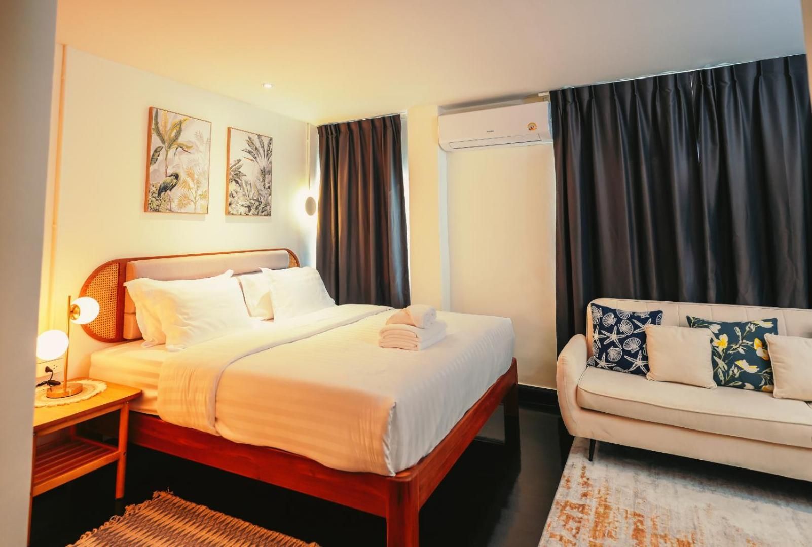 Superior King Room