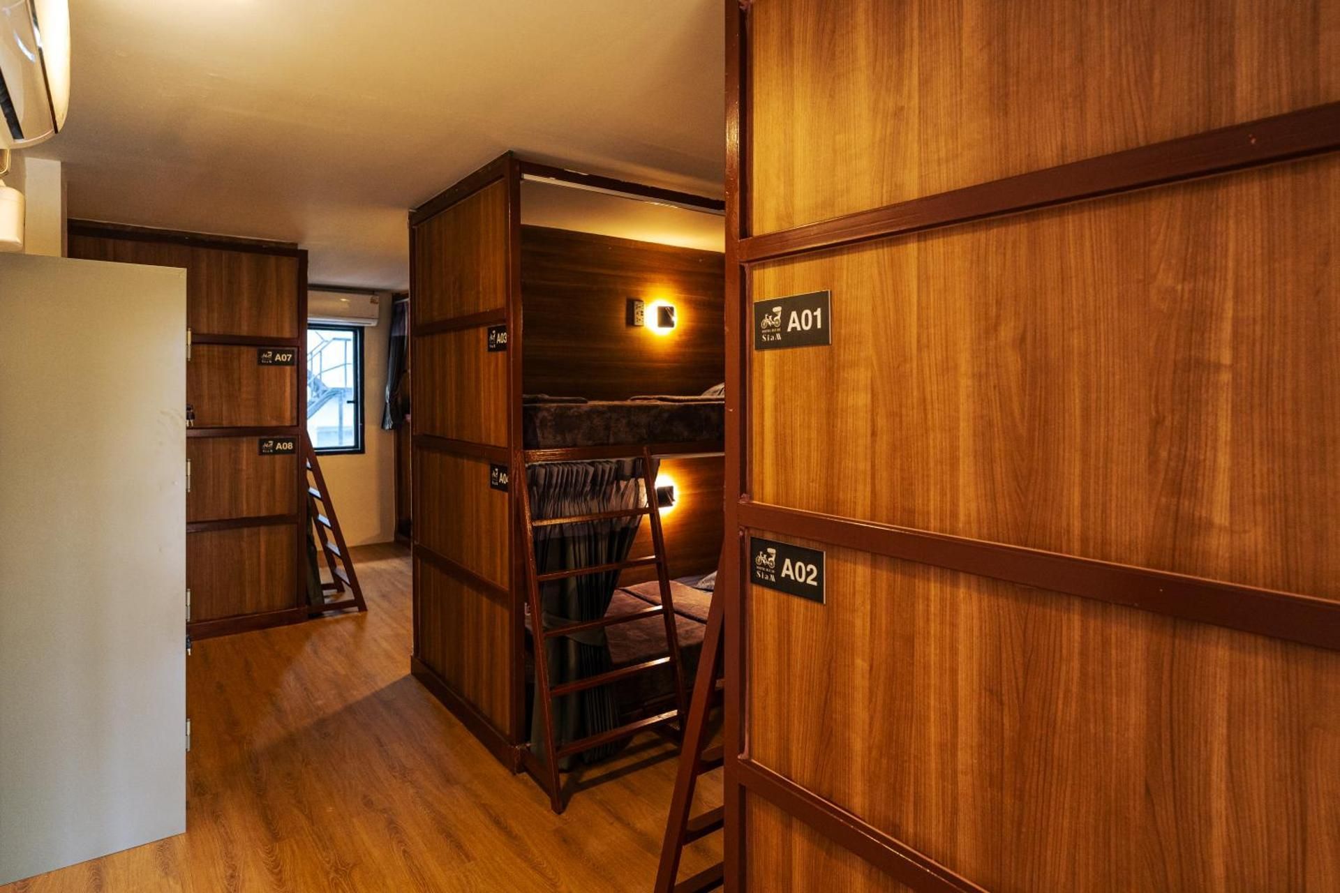 Bed in 8-Bed Mixed Dormitory Room