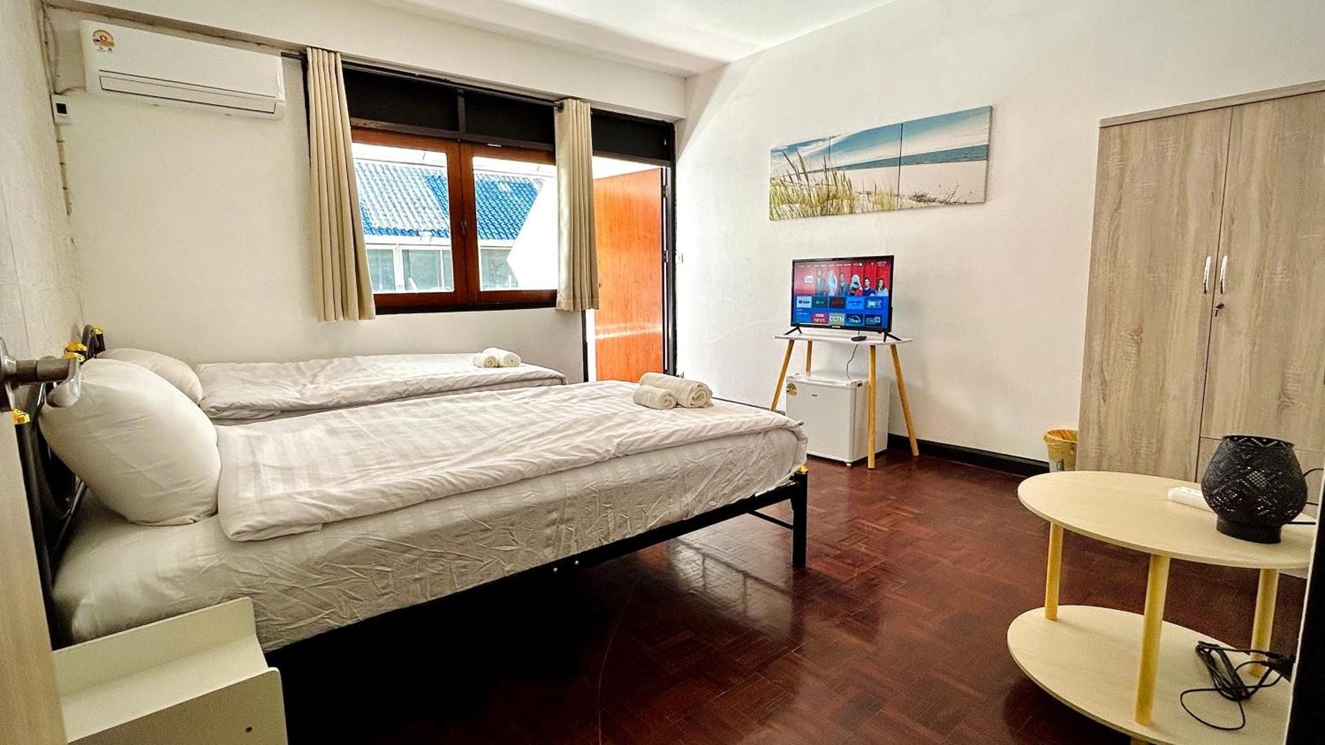 Twin Room with Balcony