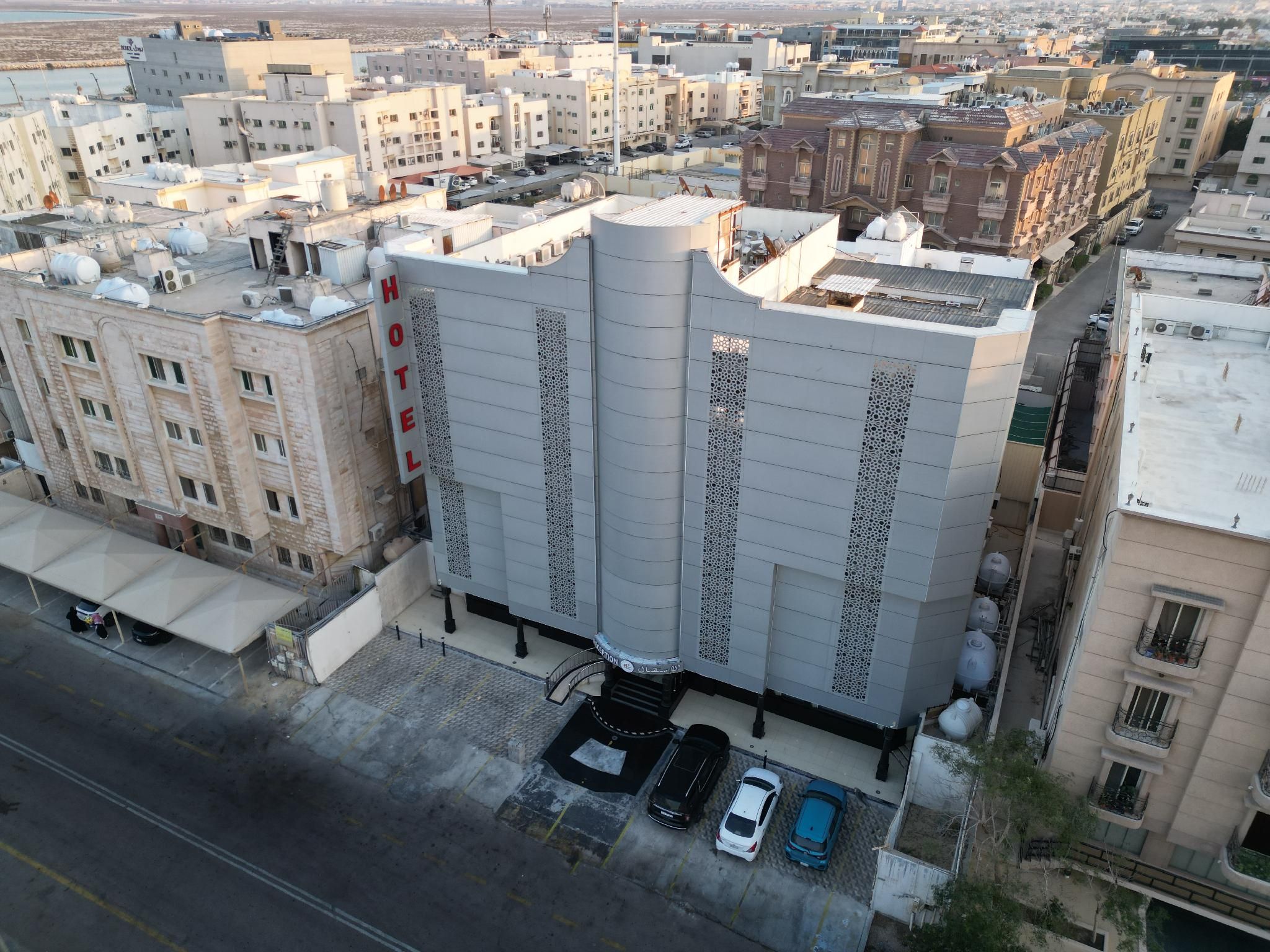 Reef Beach Hotel Apartments