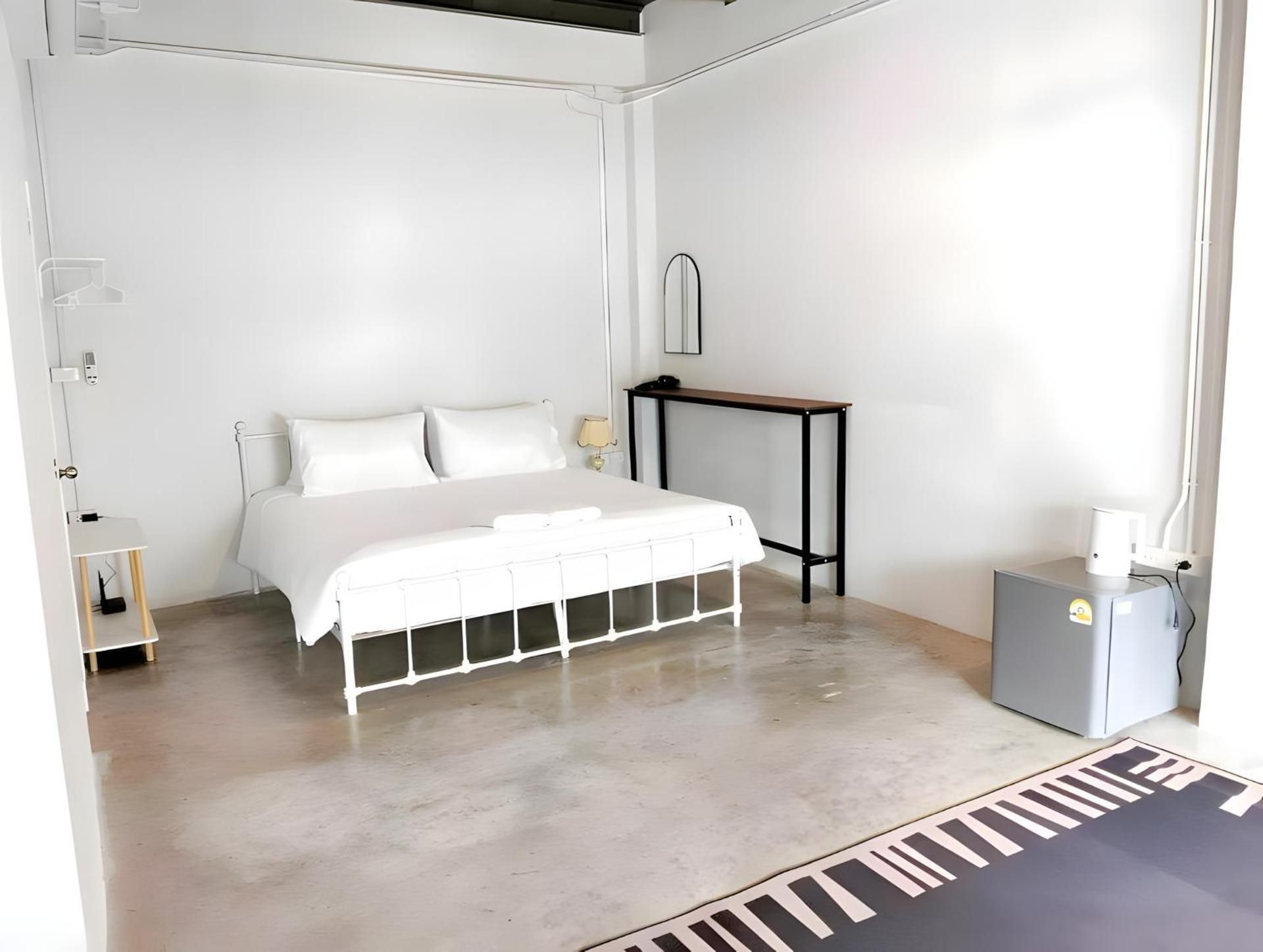 Double Room with Private External Bathroom