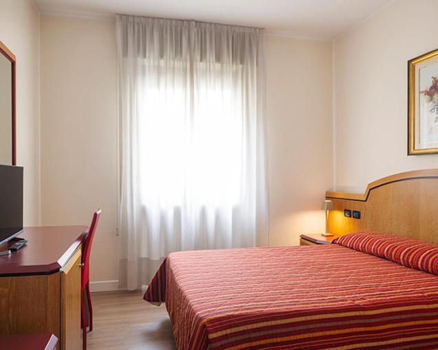 Large Single Room