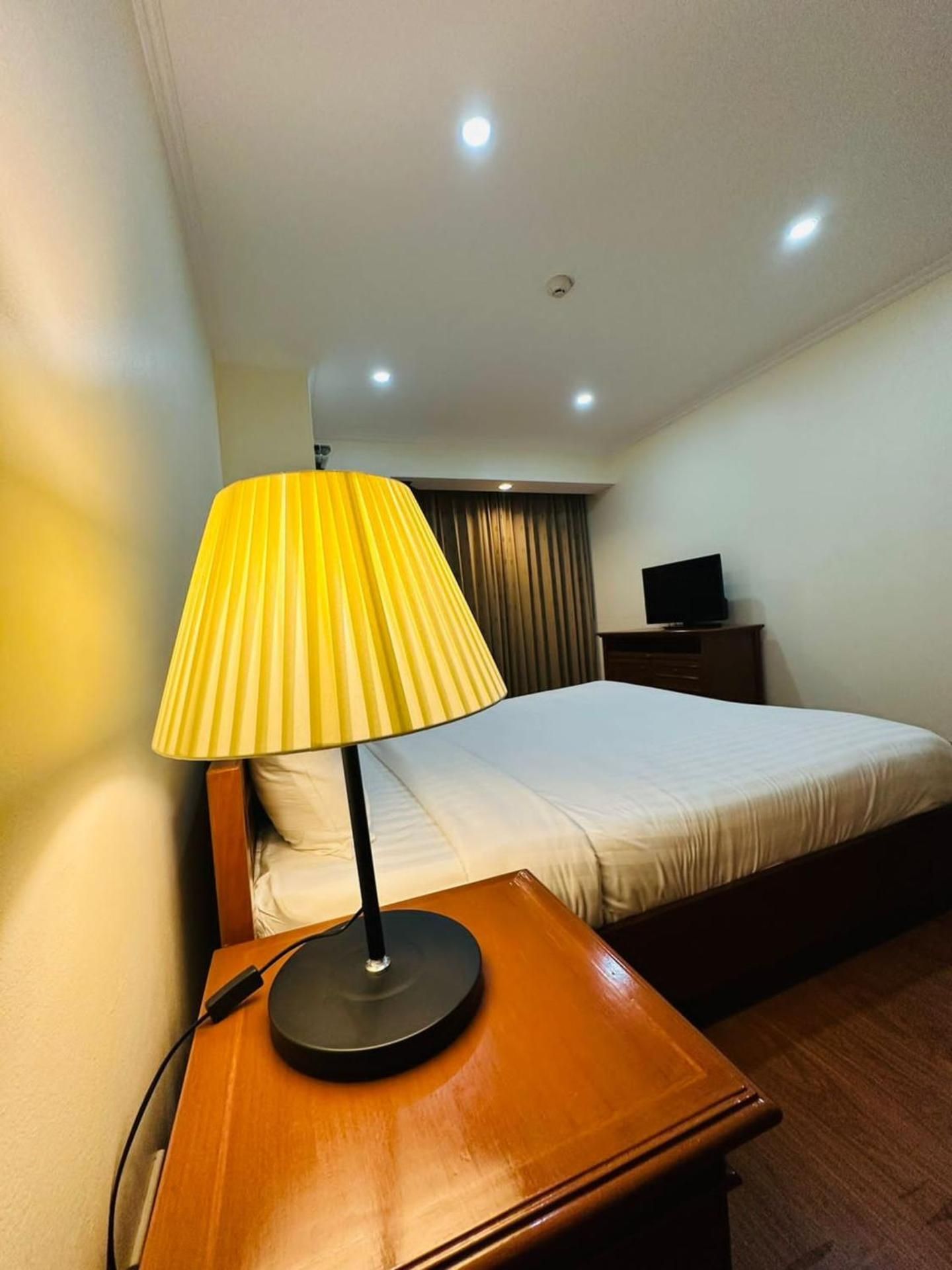 Deluxe King Suite