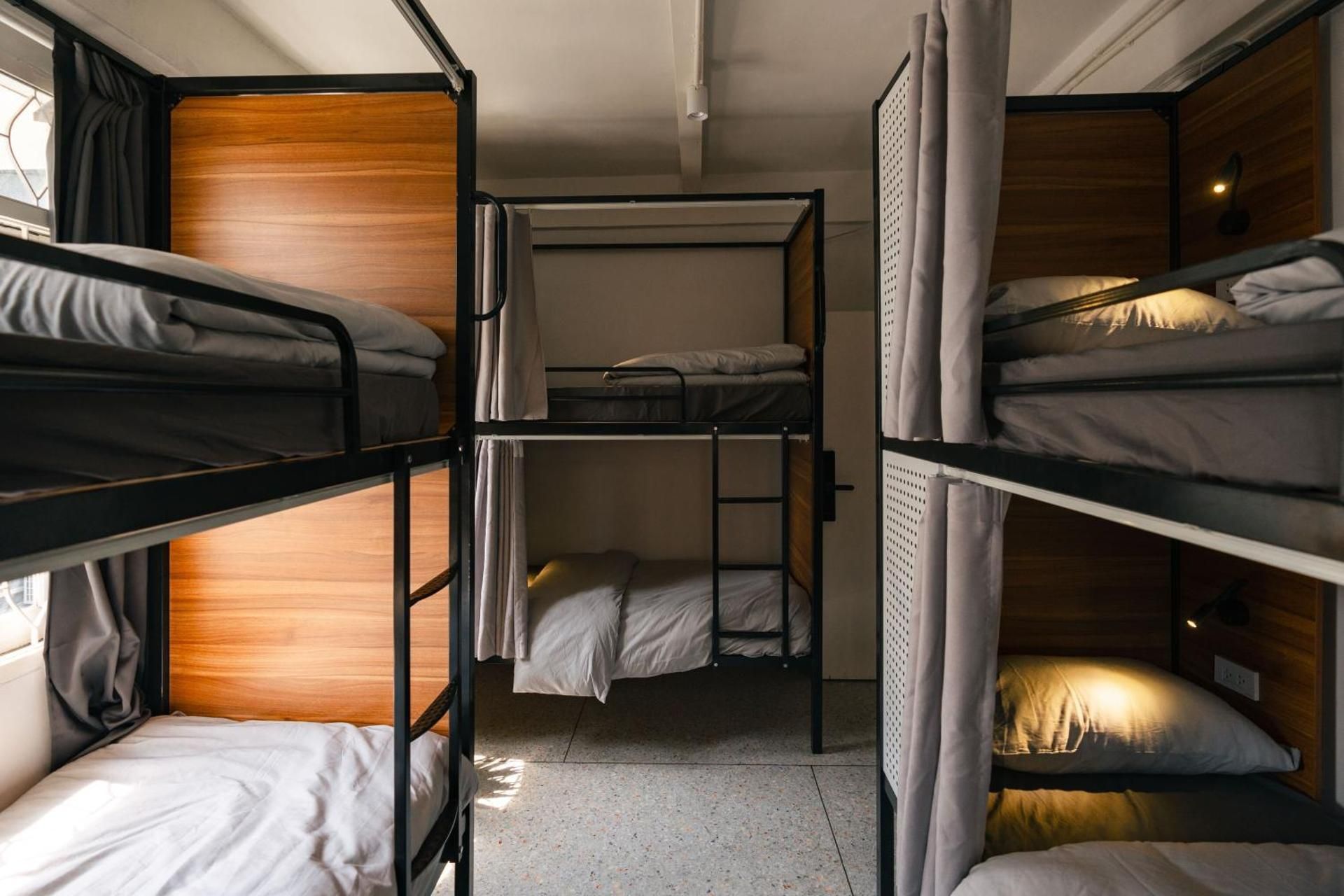 Bed in 6-Bed Mixed Dormitory Room