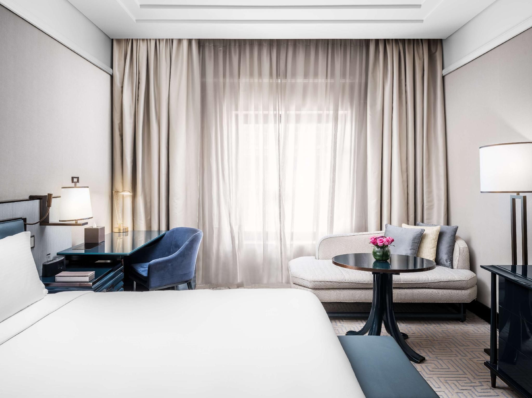 The Hotel Galleria Jeddah, Curio Collection by Hilton Queen Guest Room 2