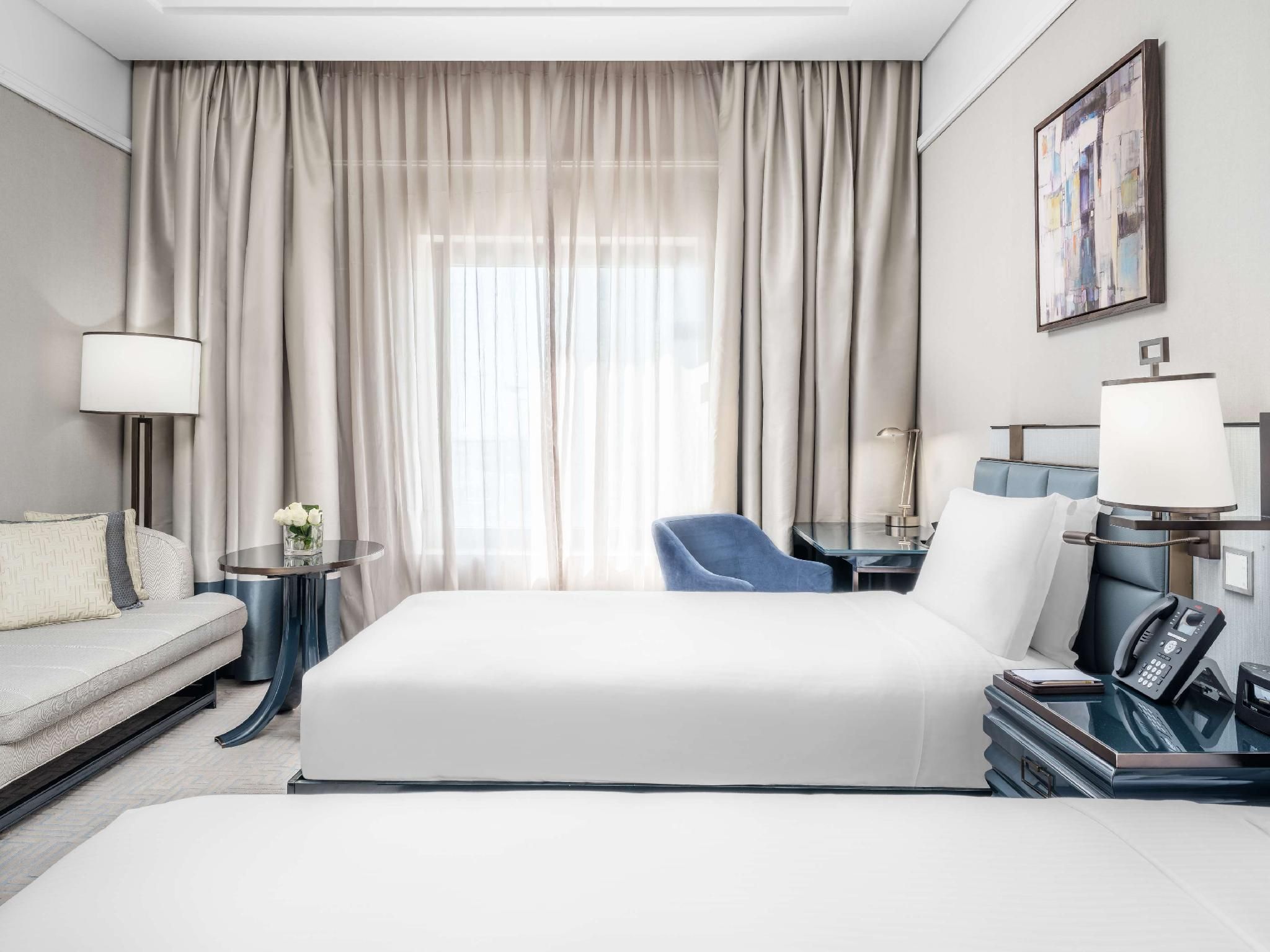 TWIN DELUXE ROOM WITH CITY VIEW
