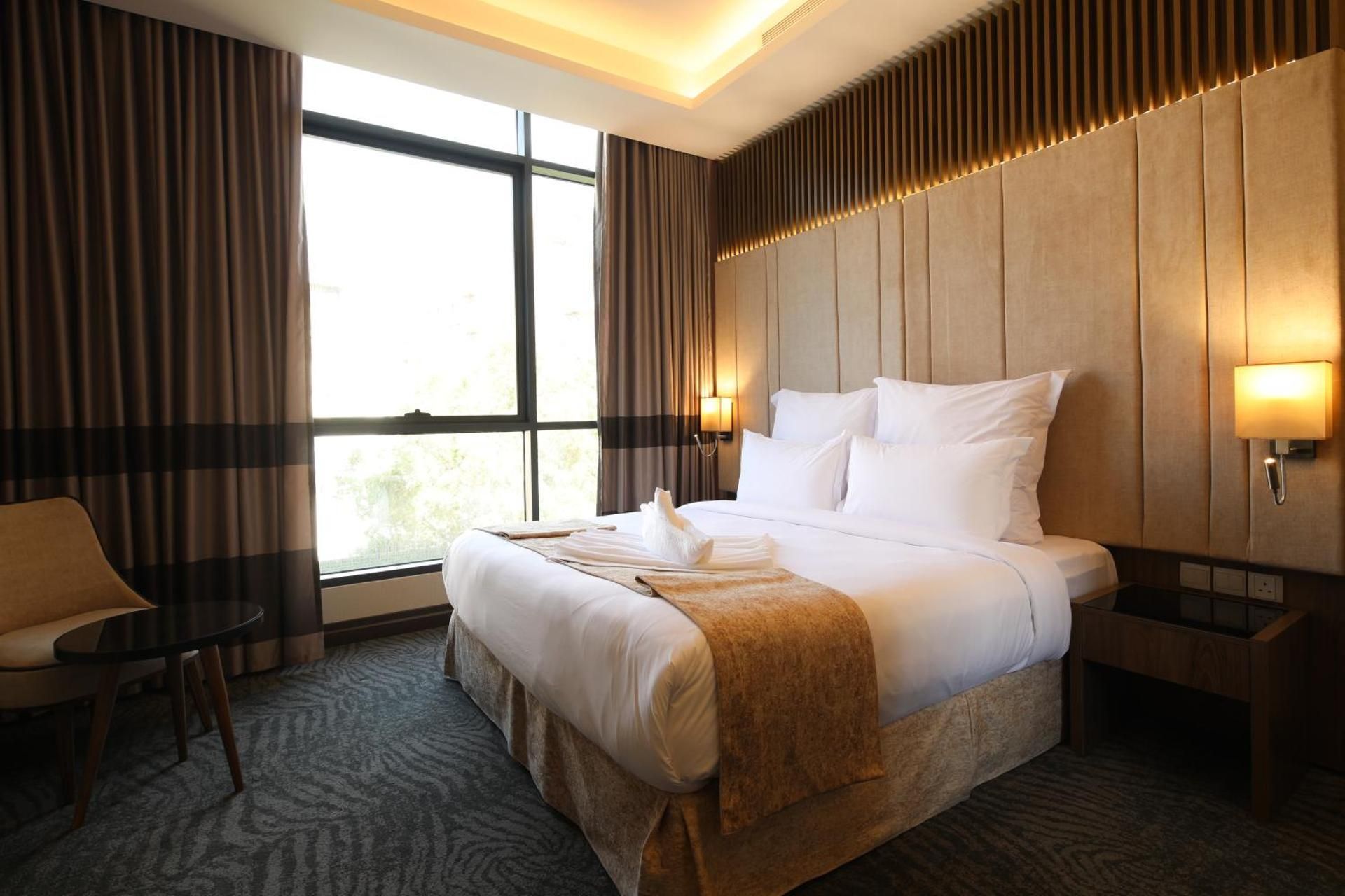 Gladiolus Hotel Superior King Room