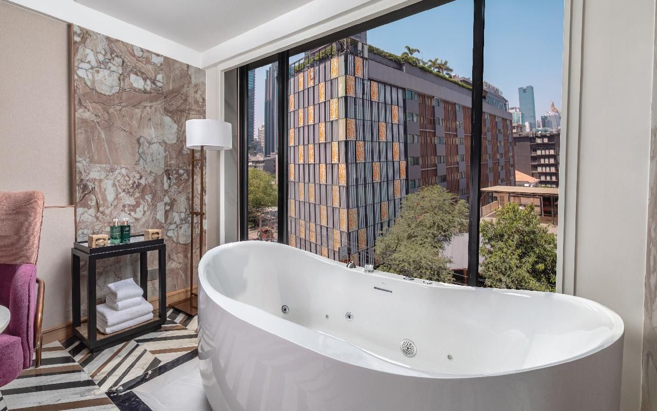 Executive with Jacuzzi