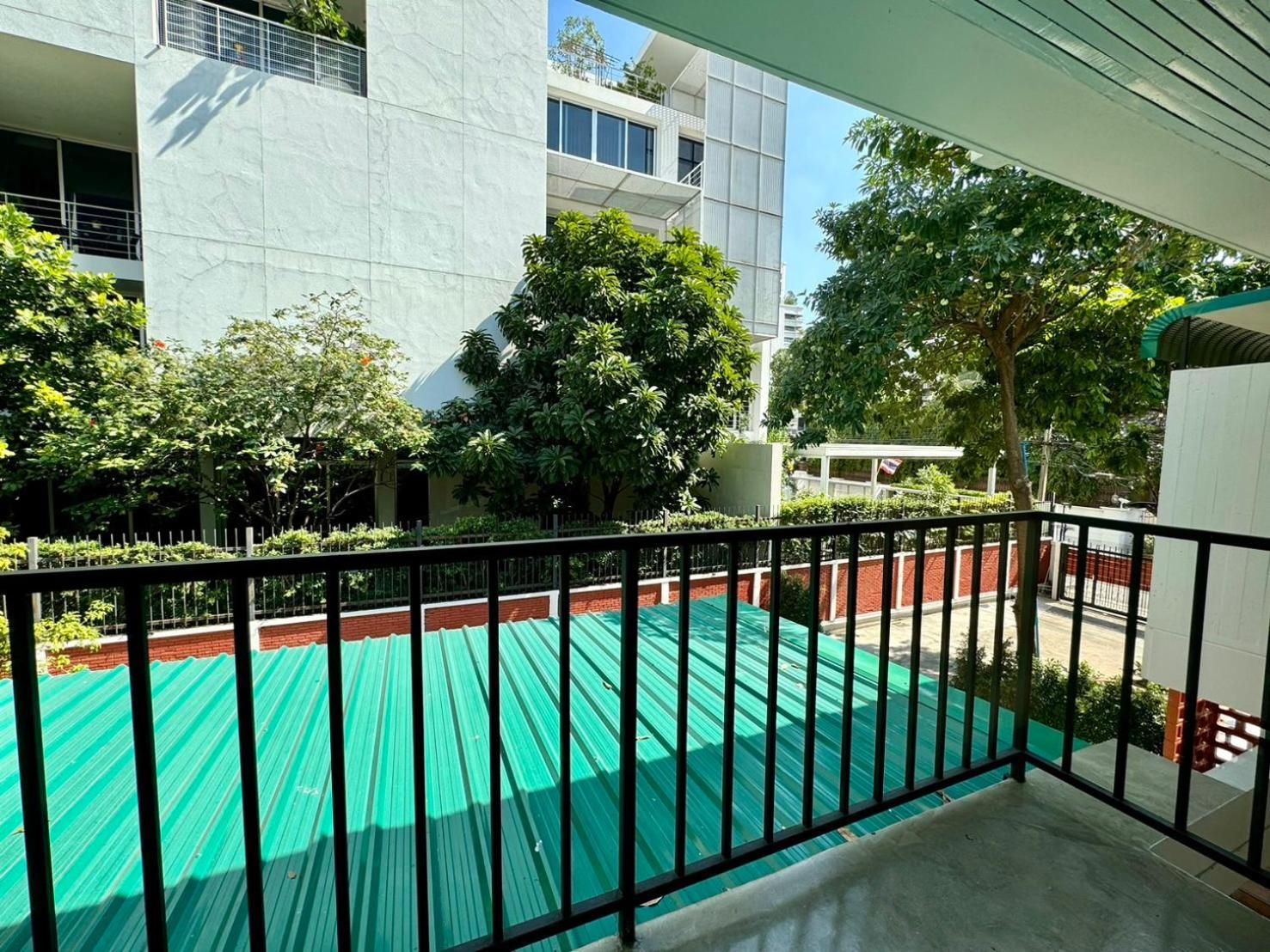 Studio with Balcony
