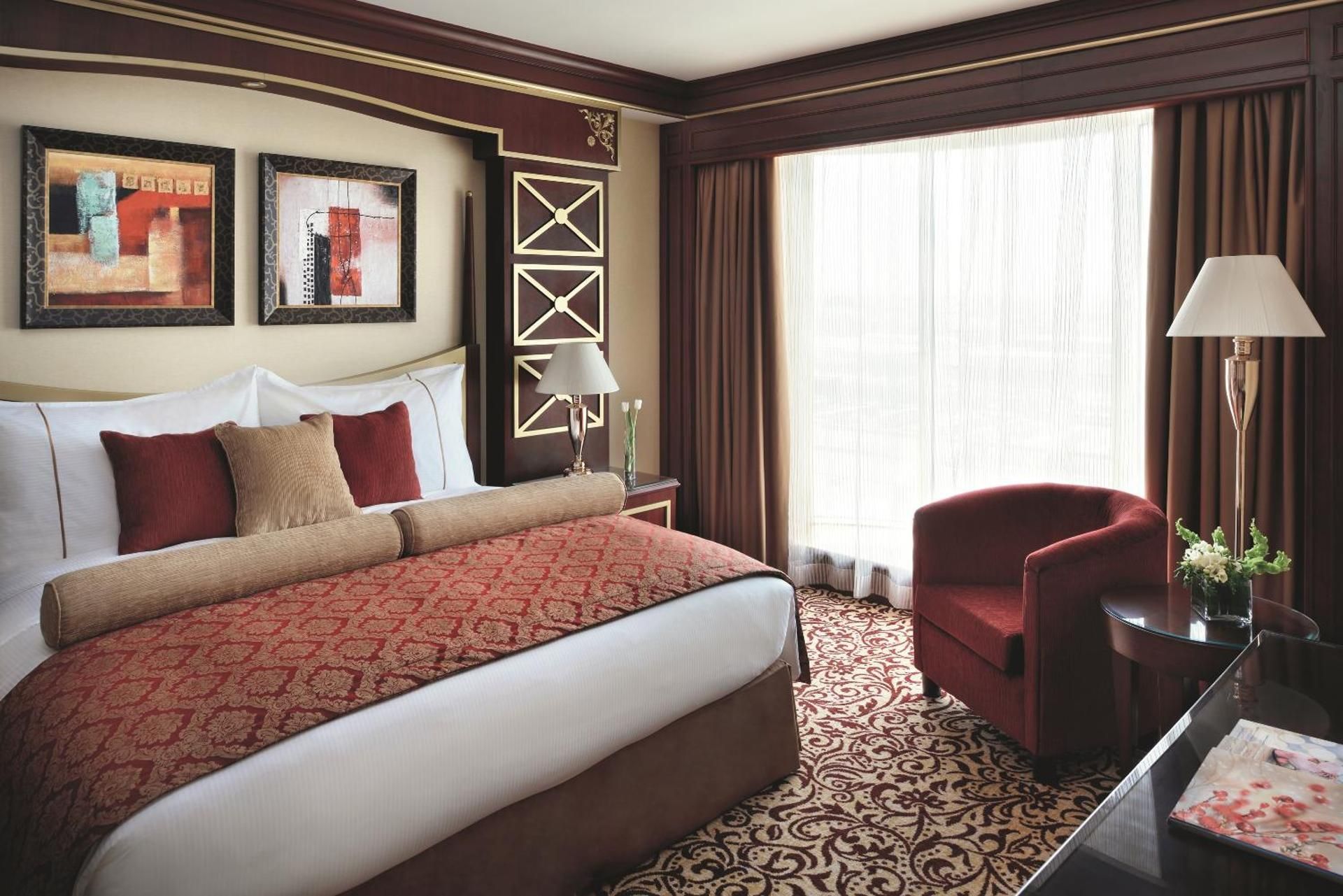 Business Suite King