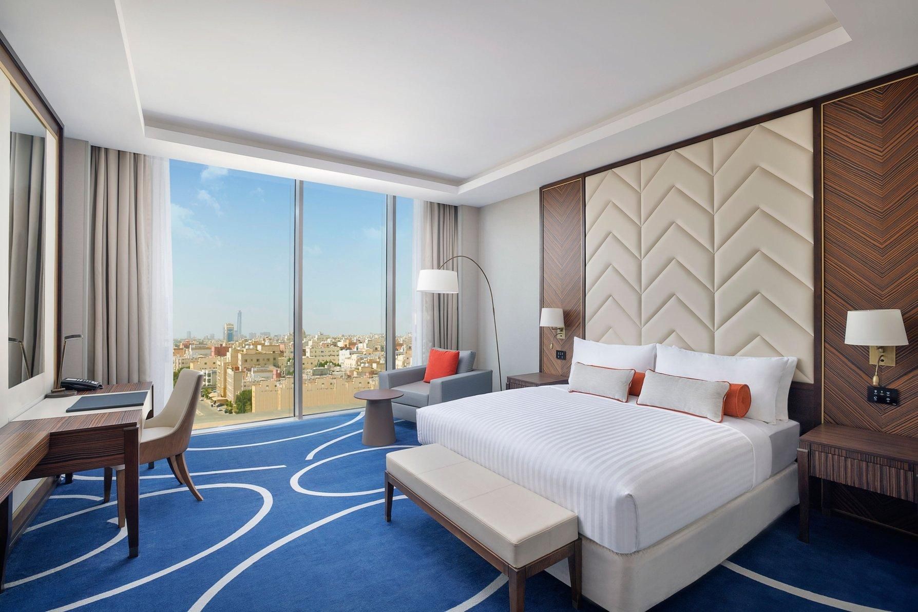 Jeddah Marriott Hotel Madinah Road Deluxe, Guest room, 1 King, City view 2