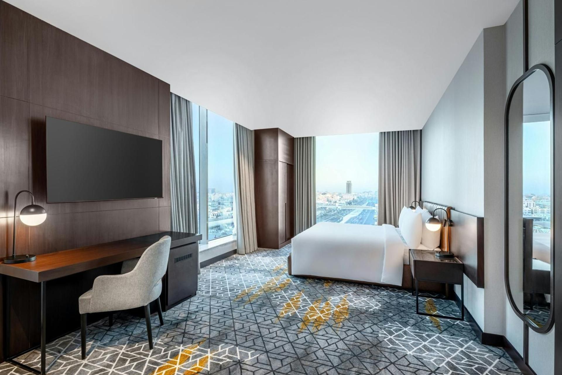 One-Bedroom Junior King Suite with City View