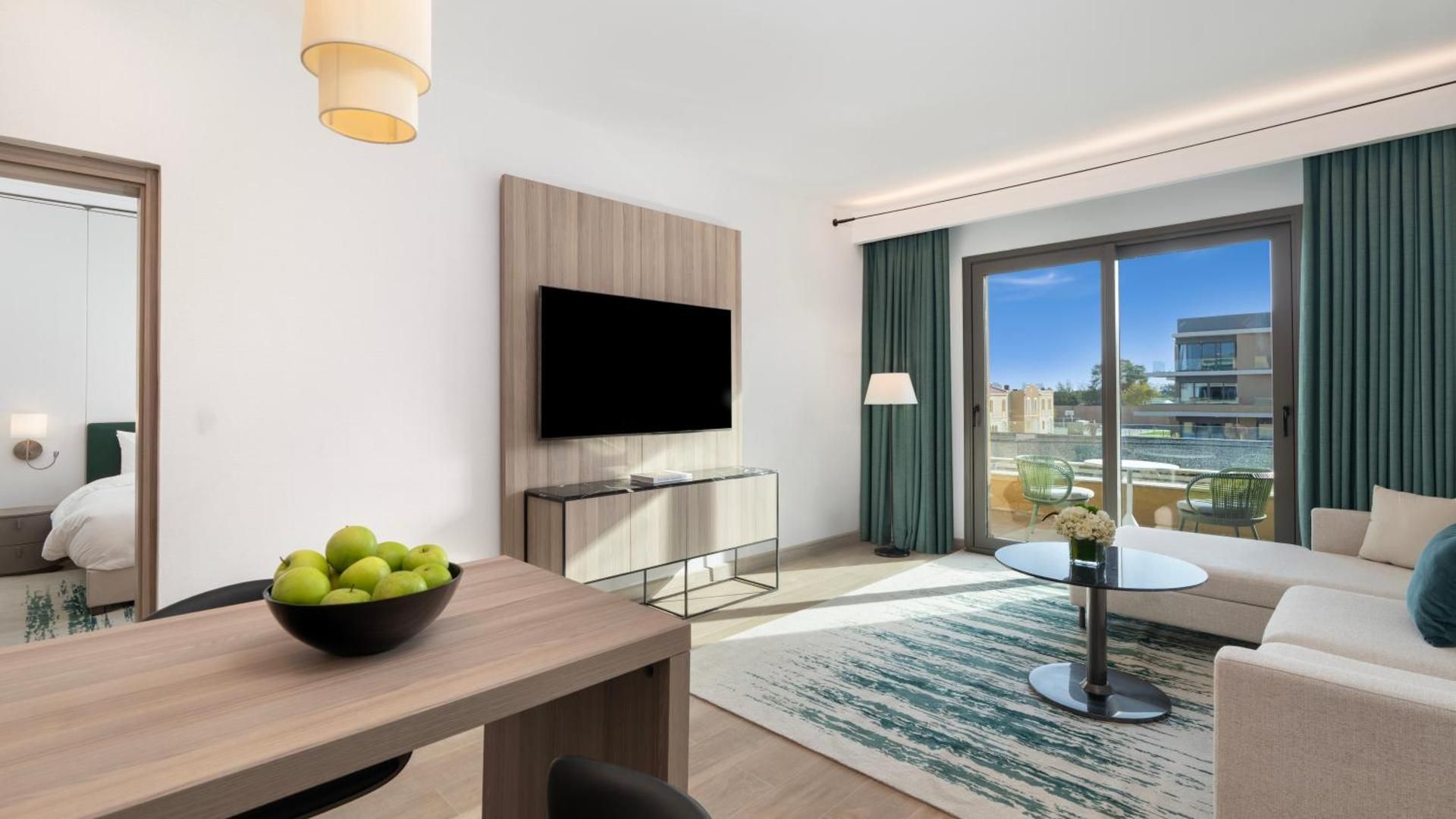 Deluxe Suite With Garden View