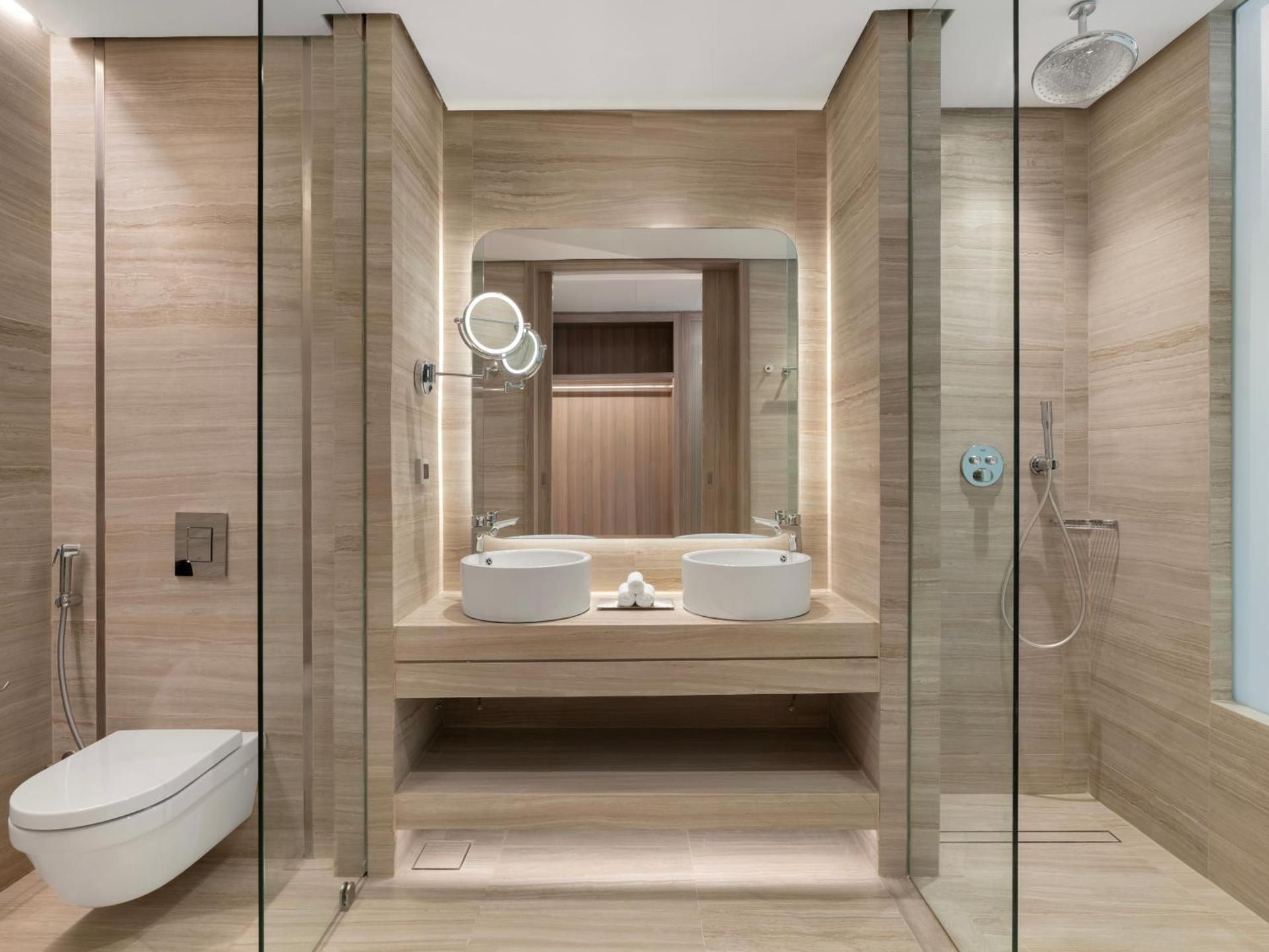 Deluxe Suite With Garden View