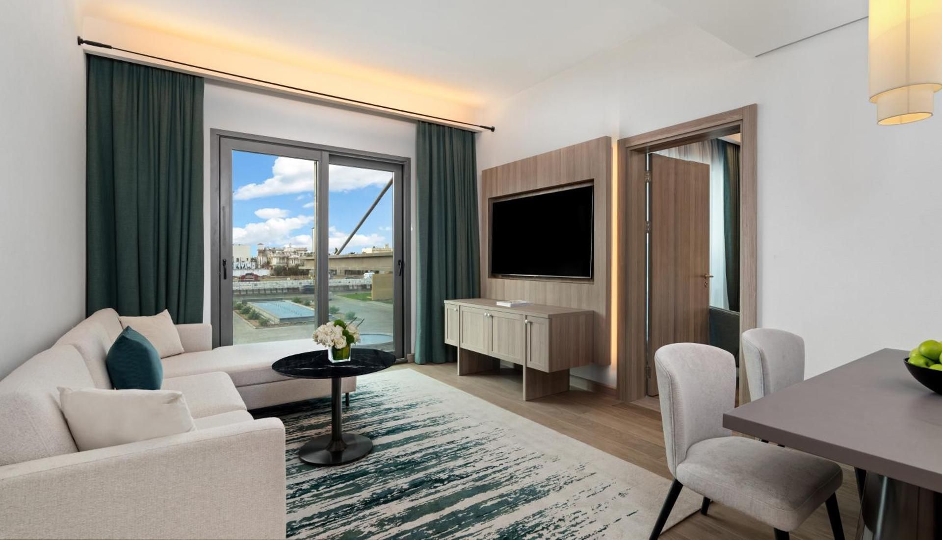Deluxe Suite with Pool View