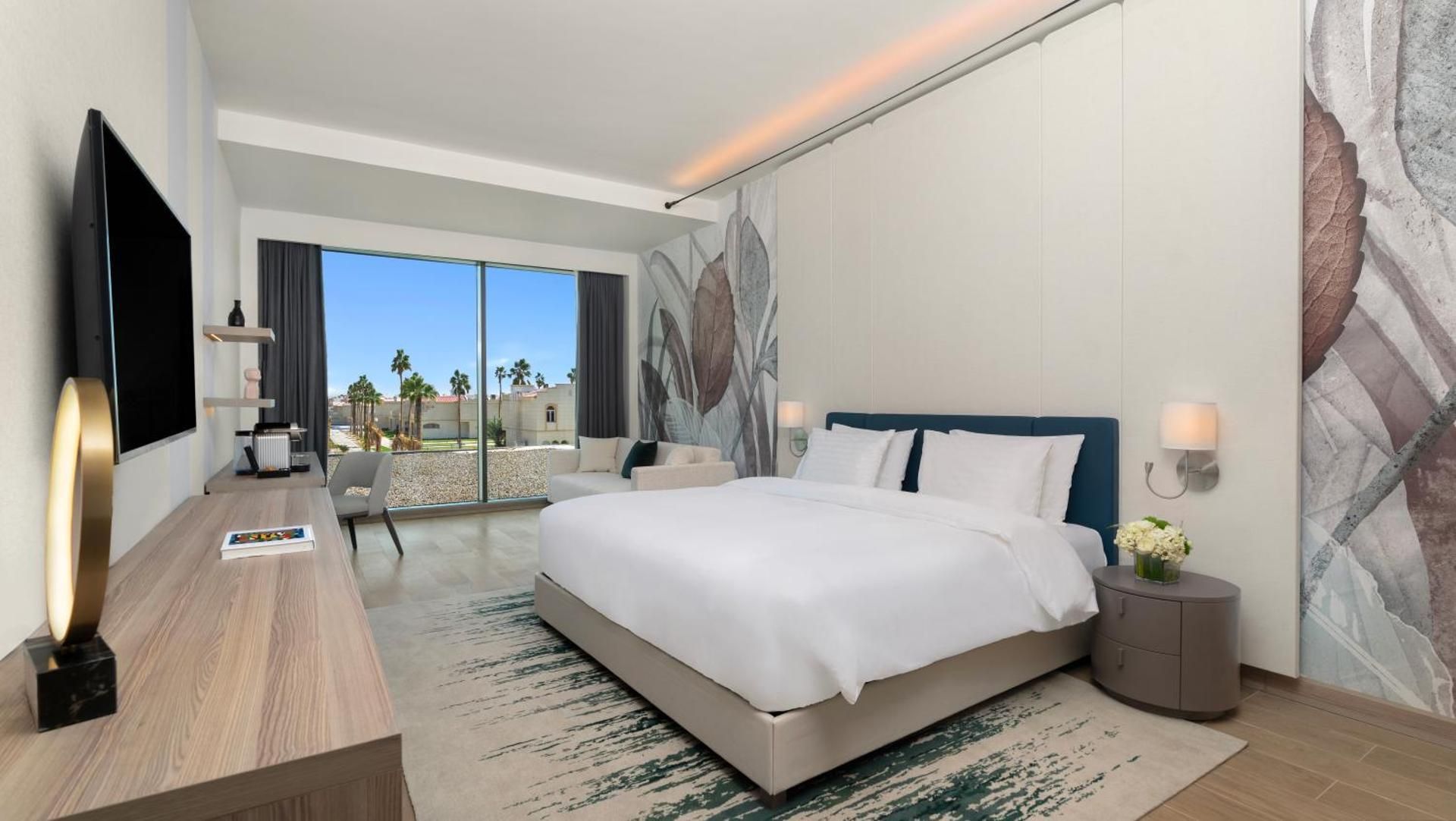 Junior Suite with Garden View