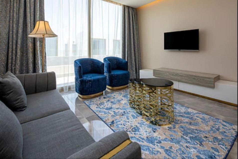 Kyona Gold-Obhur One Bedroom Apartment 2