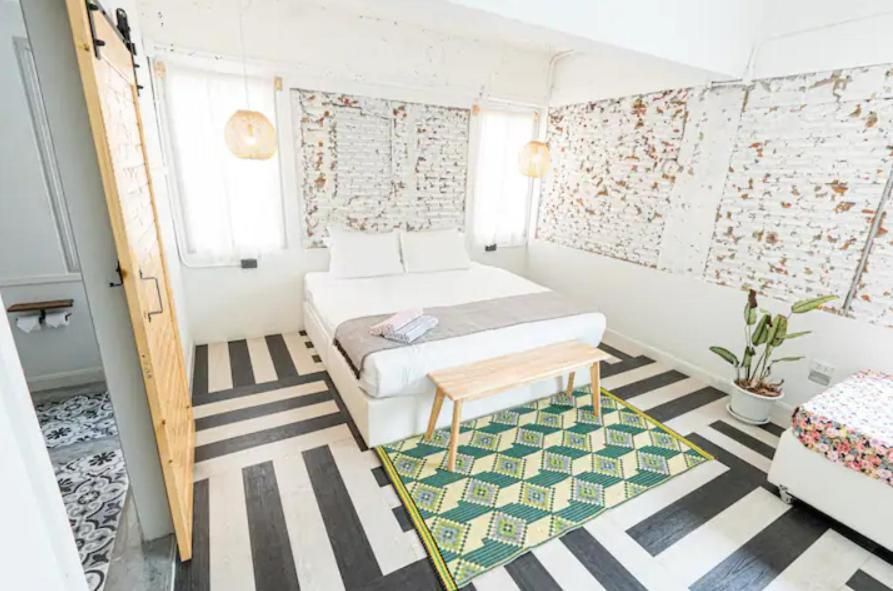 One-bedroom Loft Apartment