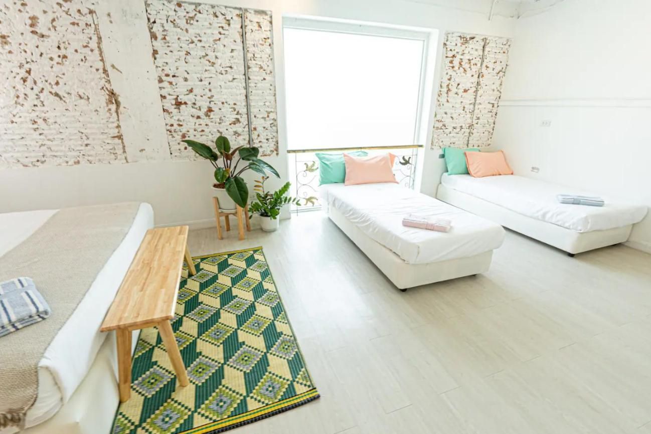 Apartment with City View